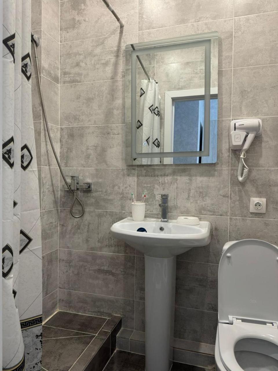 Rose Art Hotel Астана Екстериор снимка